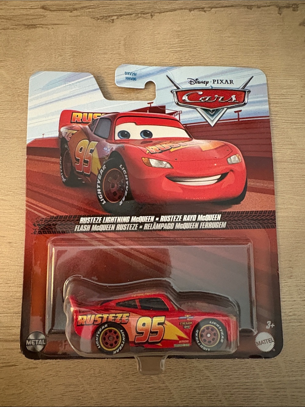 Pixar Cars: Rusteze Lightning McQueen